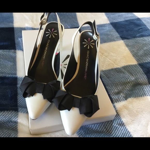 Darling White with black bow sling back pumps - Picture 1 of 7